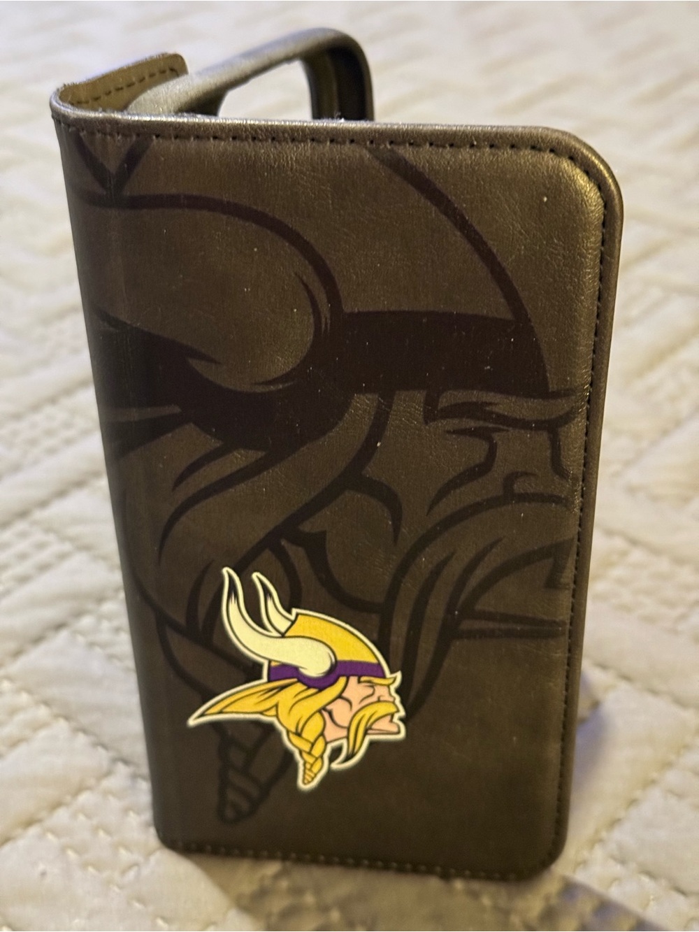 Minnesota Vikings Leather-Style Wallet Case for iPhone 16 Pro